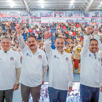 Fernando Flores dio el banderazo de inicio de clases del Instituto Tecnológico de Toluca