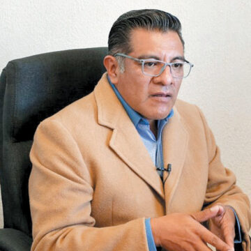 Busca UAEMéx mejorar y promover condiciones laborales decentes: Carlos Robles