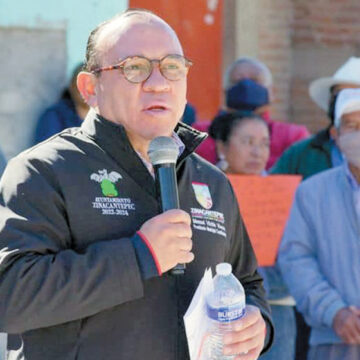 Dan banderazo en Zinacantepec a obra de bacheo en Santa María del Monte