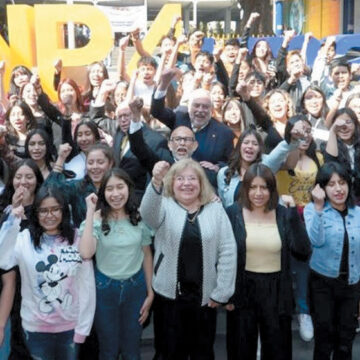 Graue y Narro se reúnen en ceremonia de aniversario 70 de preparatoria 4 de la UNAM