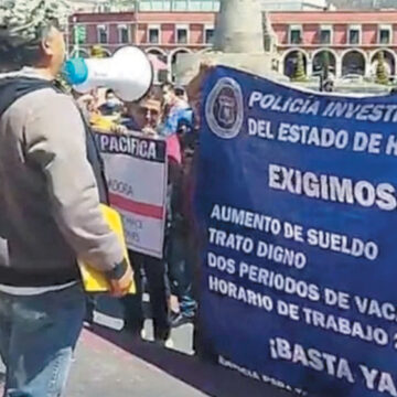 Empleados de la Procuraduría de Hidalgo exigen aumento salarial y prestaciones