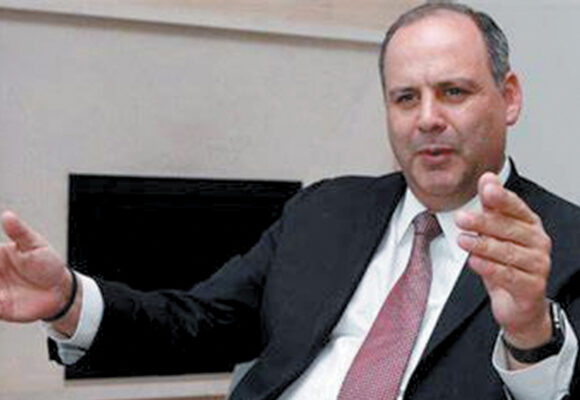 Empresario Gustavo de Hoyos buscará la presidencia en 2024 por la alianza de oposición