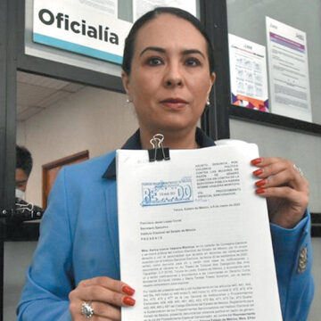 Karina Vaquera denuncia a representantes de Nueva Alianza