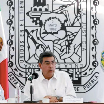 Maestras del estado de Puebla sí podrán marchar el 8M