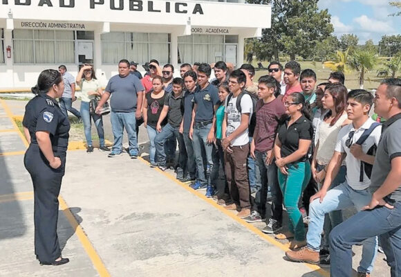 Policías de Quintana Roo tendrán licenciaturas