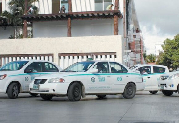 Prometen “limpia” de malos taxistas en sindicato de Playa del Carmen