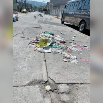 Denuncian que se acumula la basura en calles de Chimalhuacán