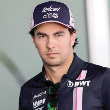 Checo Pérez esta siendo tentado por Mercedes para dejar Red Bull