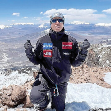 El duranguense Rafa Jaime, primer invidente en llegar al Everest