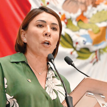 Trabajemos en conjunto para dignificar la honrosa labor del legislador: Ma. Luisa Mendoza