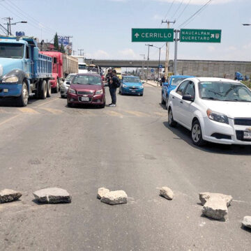 Bloquean Avenida Las Partidas en Lerma