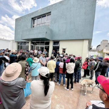 Denuncian que en San Antonio La Isla el agua está contaminada