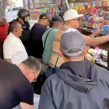 La Alcaldía Cuauhtémoc retira puestos ambulantes de la Zona Rosa