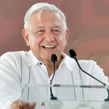 AMLO envía felicitación por el Día del Padre