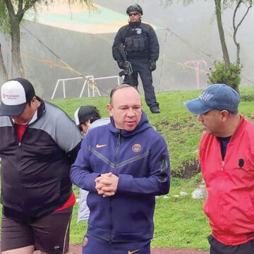 Felicita presidente de Zinacantepec a ganadores del Torneo Relámpago Fútbol 8