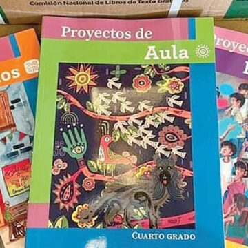 Retiran libros de texto gratuitos de escuelas de León