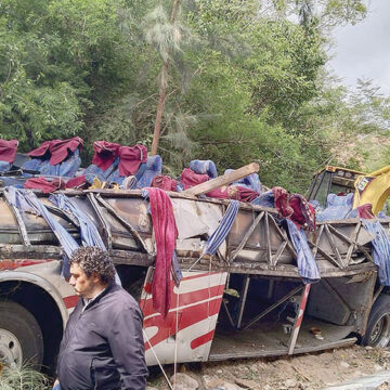 Se vuelca autobús en Oaxaca, se reportan 27 muertes