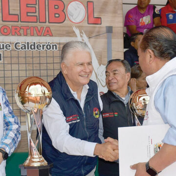 SUTEYM Ecatepec se corona campeón del torneo de voleibol