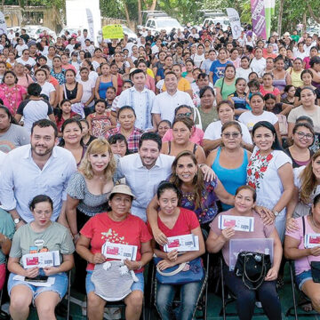 Mara Lezama llama a las mujeres a empoderarse en Puerto Morelos