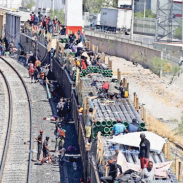 Ante fuerte crisis migratoria, Ferromex suspende movimiento de trenes de carga