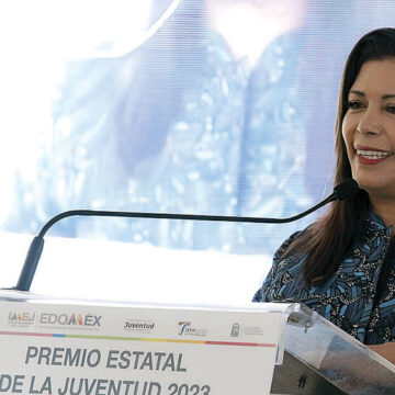 Entrega GEM Premio Estatal de la Juventud 2023