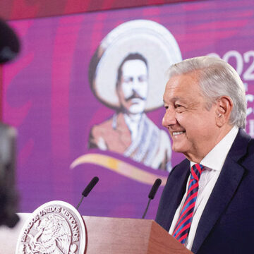 López Obrador critica la designación de Gálvez como candidata de la oposición