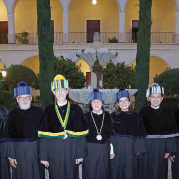 Otorga UAEMéx Doctorado Honoris Causa a Miroslawa Czerny