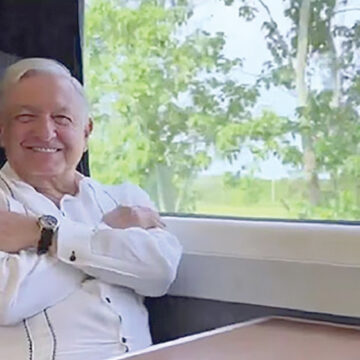 AMLO presume avances en Tren del Istmo: “se siente uno muy cómodo”