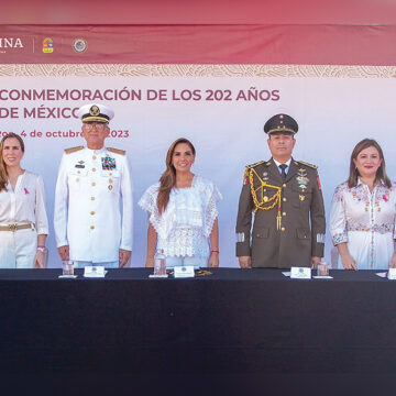 Mara Lezama encabeza conmemoración del 202 aniversario de la creación de la Armada de México