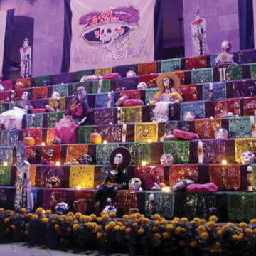 Tlalpan instala mega ofrenda de Día de Muertos