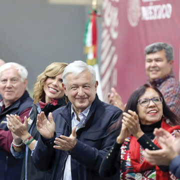 Constitución garantiza entrega universal de pensión para personas adultas mayores después de 2024