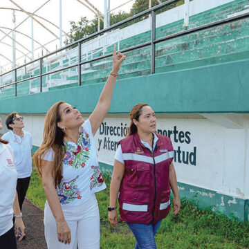 Mara Lezama y Juanita Alonso rehabilitan unidad deportiva “Bicentenario” de Cozumel