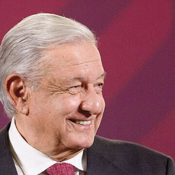 Próximo gobierno debe terminar 7 rutas de trenes, dice López Obrador