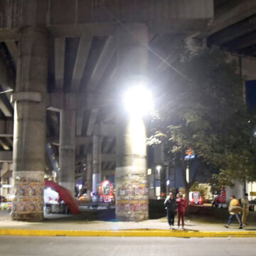 Gobierno mejora la iluminación en Boulevard Aeropuerto y Paseo Tollocan