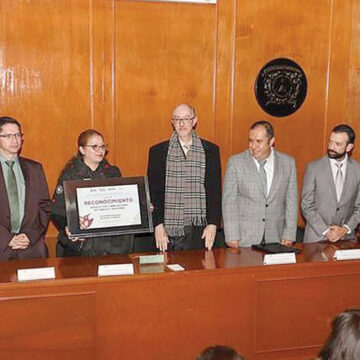 Reconoce Gobierno del Edoméx a la UAEMéx como espacio 100% libre de humo de tabaco y emisiones