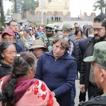 Lleva Delfina Gómez apoyo a los habitantes de Texcapilla