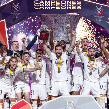 Real Madrid goleó al Barcelona y se quedó con la Supercopa de España