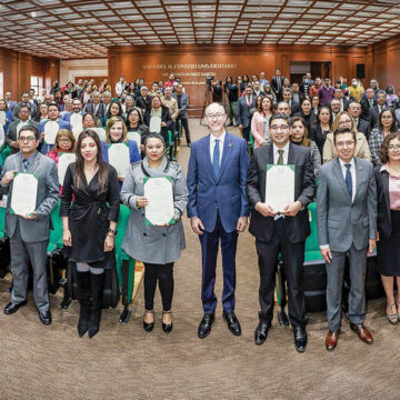 UAEMéx reconoce el compromiso del profesorado por ofrecer educación de calidad