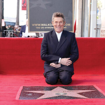 Willem Dafoe recibe estrella en el Paseo de la Fama de Hollywood