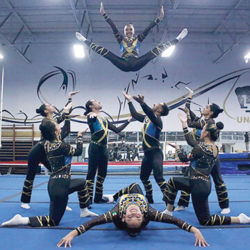 Gimnastas de la UNAM ganan plata en el Campeonato Panamericano de Lima, Perú