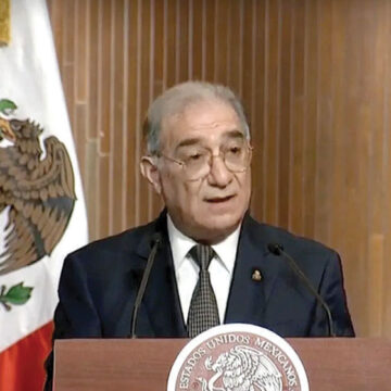 Defiende ministro Pérez Dayán en Querétaro a la Constitución