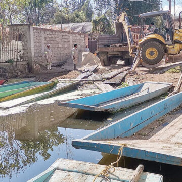 Exigen cancelar mega obra por tala y derroche de agua en Xochimilco