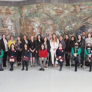 Iniciativa “Mujeres Extraordinarias” promueve incursión de niñas y adolescentes en la ciencia y la tecnología