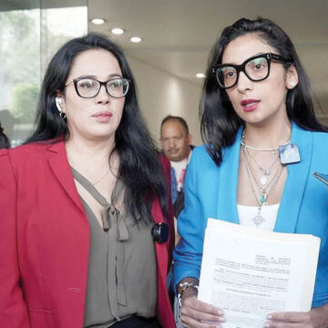 PRI y PAN denuncian a Sandra Cuevas por abuso de autoridad