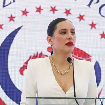 Sandra Cuevas se lanza contra Santiago Taboada; le dice que no tiene palabra