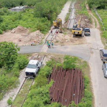 JUEZ EXIGE AL GOBIERNO SUSPENDER OBRAS DEL TREN MAYA POR RIESGO A CENOTES