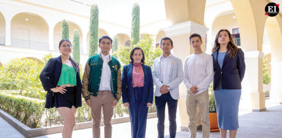 Alumnado de bachillerato de la UAEMéx es reconocido por CENEVAL