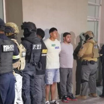 Personal de la Armada de México en coadyuvancia con la FGE EDOMEX, SSPC México, CONASE, CONAHO y SS EDOMEX detuvieron a 2 integrantes la Delincuencia Organizada dedicados al robo a transportistas