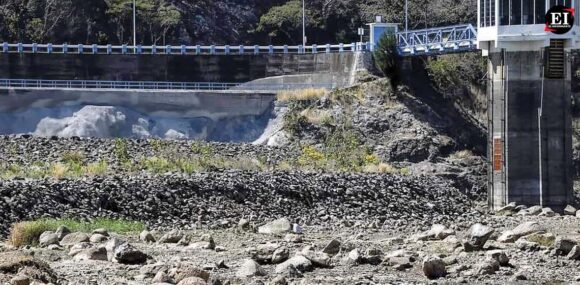 Crece la crisis del sistema Cutzamala; la presa solo tiene 30% de llenado de agua