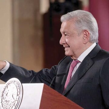 No hay que vender la dignidad, pide López Obrador a mexicanos